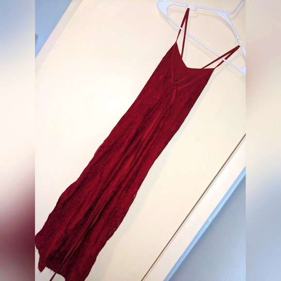 Dress - Picture 4 of 4